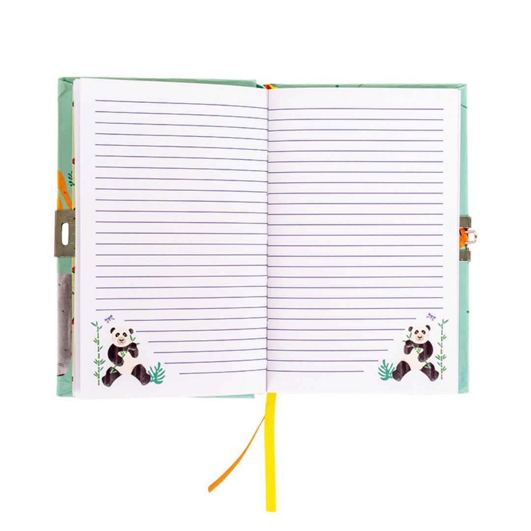 lille dagbog med lås, duft og junglemotiver til børn fra Floss & Rock, vist åben med linjerede sider, fås hos Nordic Simply