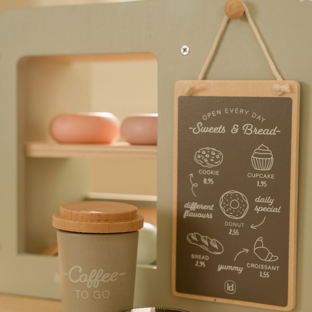 Espressomaskine XL med menukort og kaffekop, perfekt til rolleleg i dit barns egen café