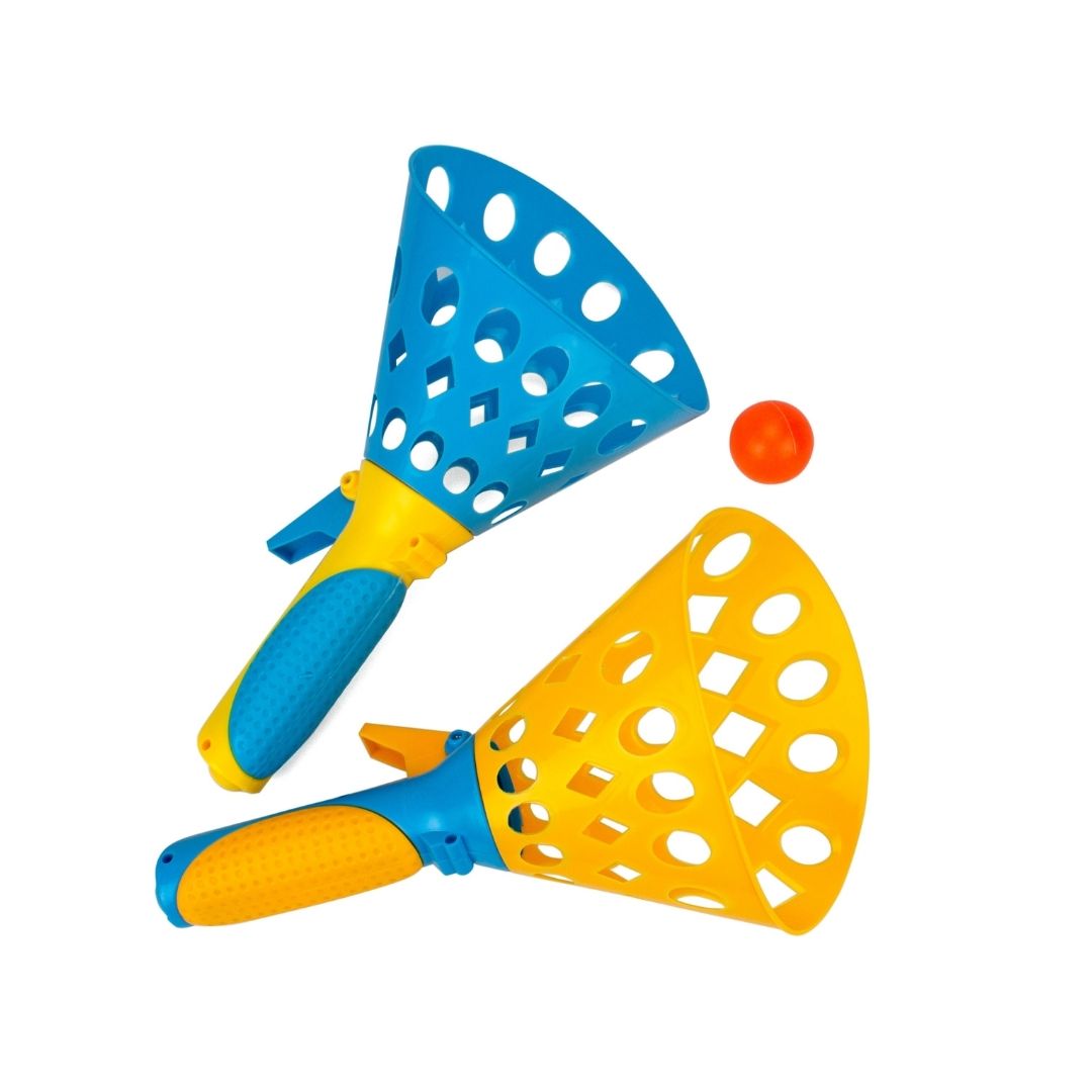 sæt med bold og blå og gul holder til fang bolden spil