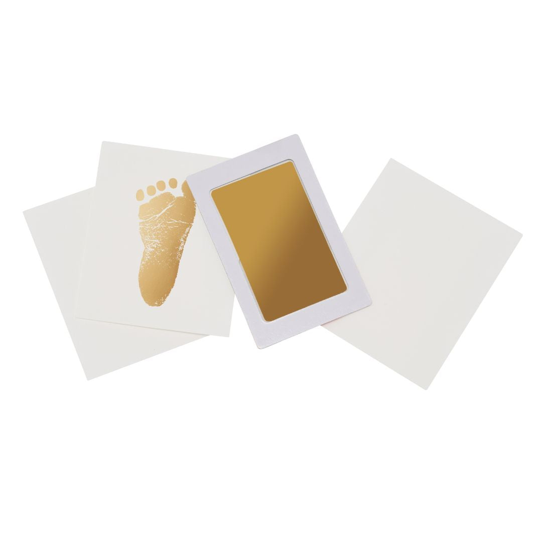 hånd og fodaftrykssæt i guld til første minder med baby, set hos Nordic Simply