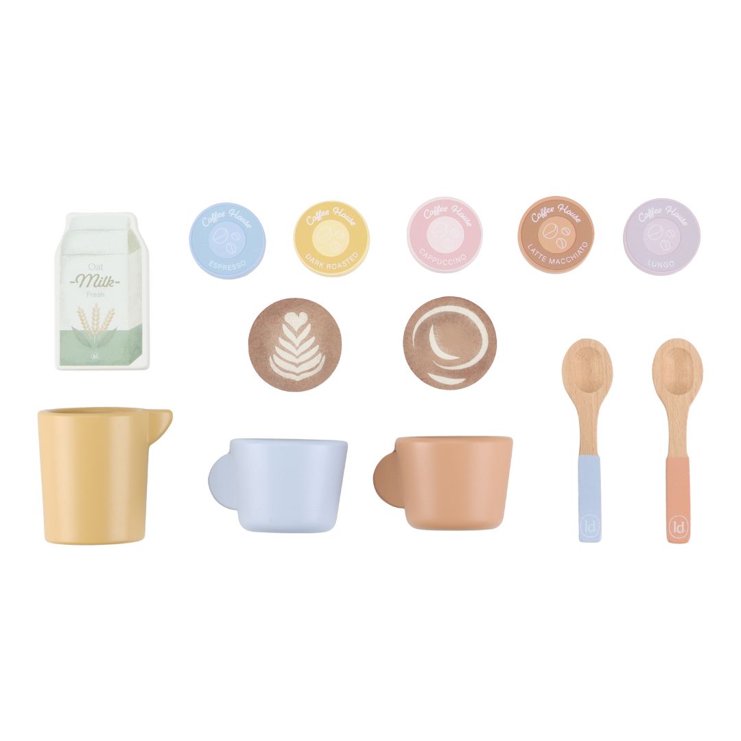 Kaffemaskine med flot udstyr | Træ FSC, legetøj med kopper, mælk, kapsler og skeer til rolleleg.