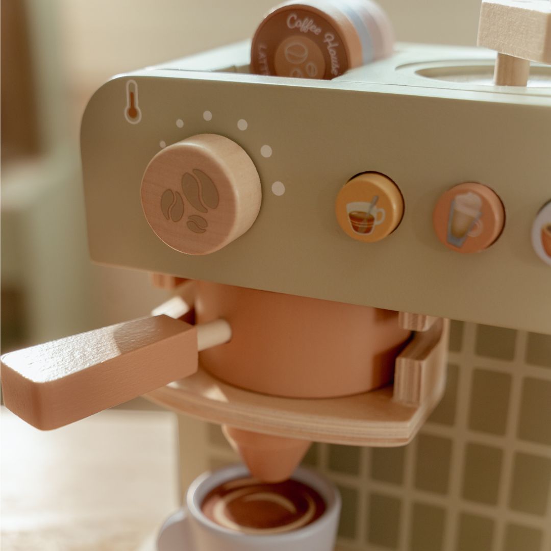 Kaffemaskine med flot udstyr | Træ FSC, legetøj til børn, perfekt til rolleleg og fantasi.
