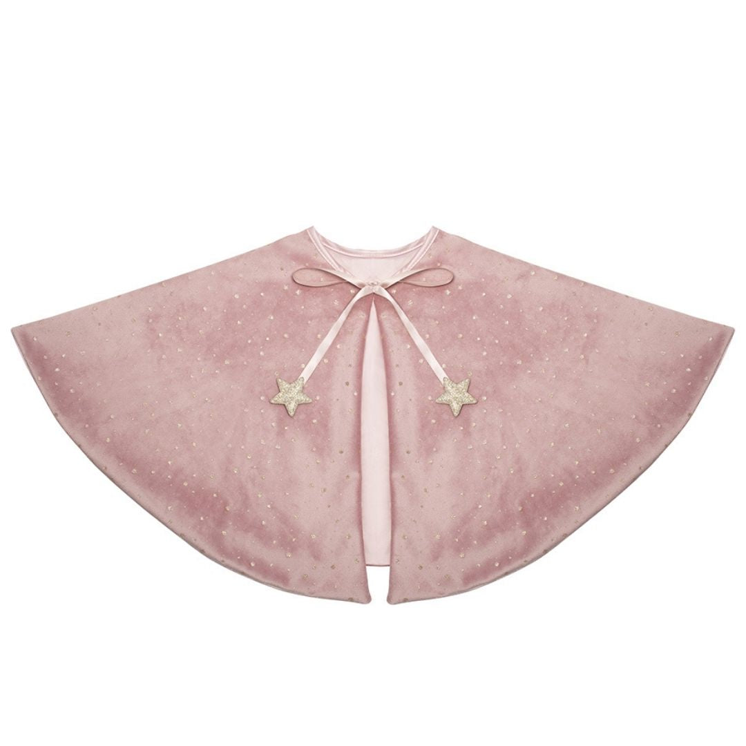 Kort rosa kappe i velour med små guldstjerner, bindebånd i rosa satin og knaplukning, smuk udklædning til børn fra 3 år og op fra Mimi & Lula fås hos Nordic Simply