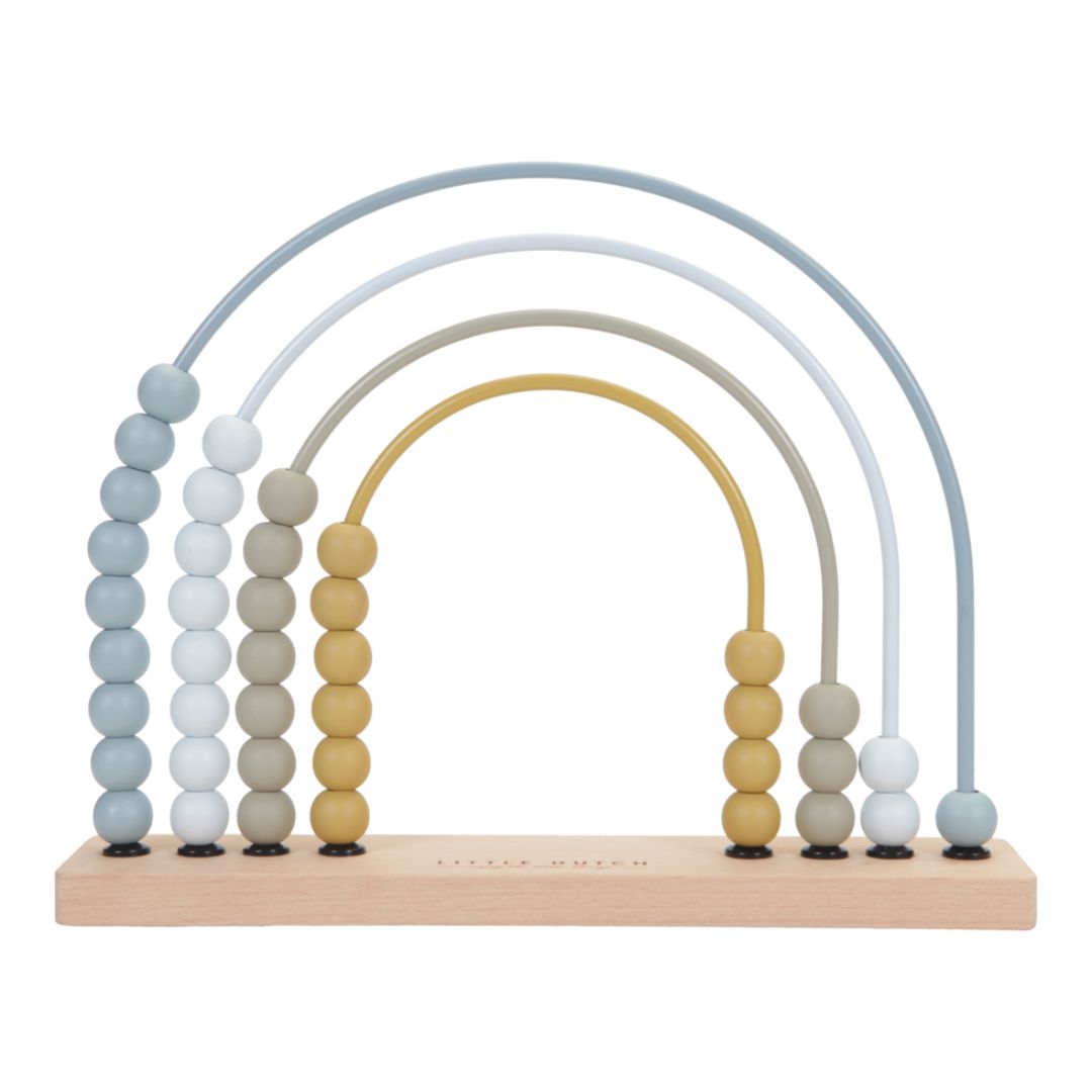 blå regnbue kugleramme med træperler fra Little Dutch, perfekt til læring og udvikling af børns finmotorik.