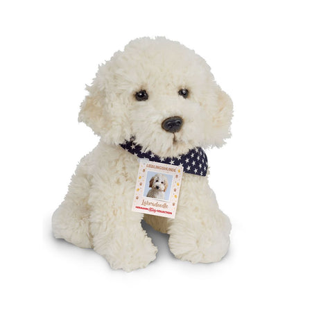 Sød hvid Labradoodle bamse med blåt tørklæde, perfekt til leg og fantasi for børn.