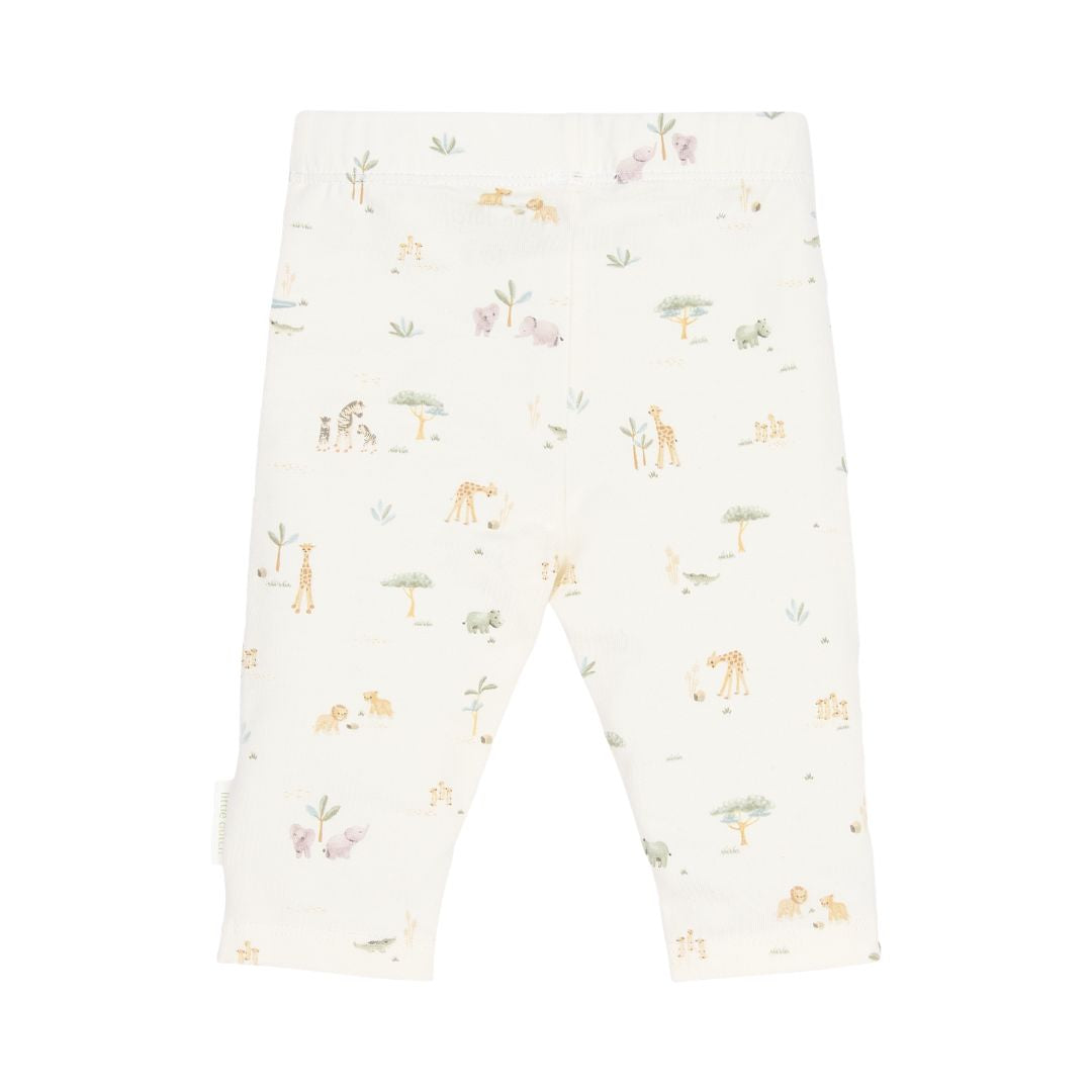 Hvide leggings til baby med små motiver af safari og dyr fra savannen, blød økologisk bomuld fra Little Dutch, her set bagfra.