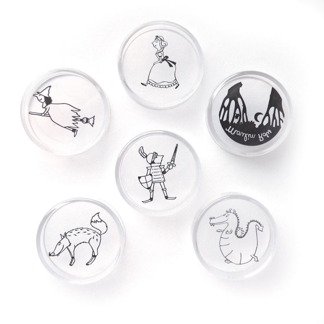 Seks skiver til at sætte i lommelygte, så børn og voksne kan fortælle eventyr, fra Moulin Roty fås hos Nordic Simply