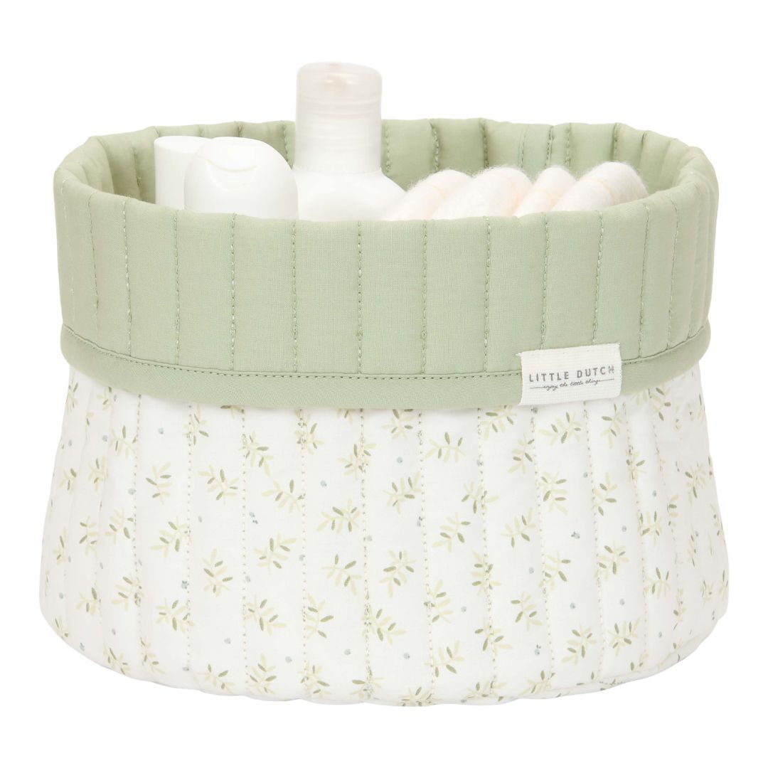 Opbevaringskurv lille quiltet kurv i øko-tex® certificeret bomuld her set med creme og babyprodukter