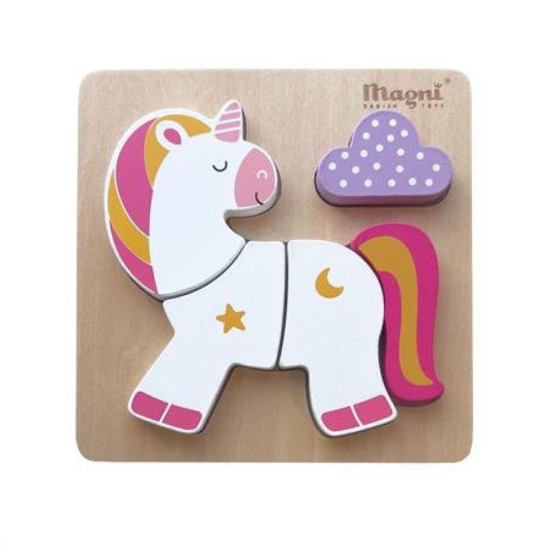 Puslespil i træ FSC til baby med 5 brikker og motiv af enhjørning fra Magni, set oppefra, fås hos Nordic Simply