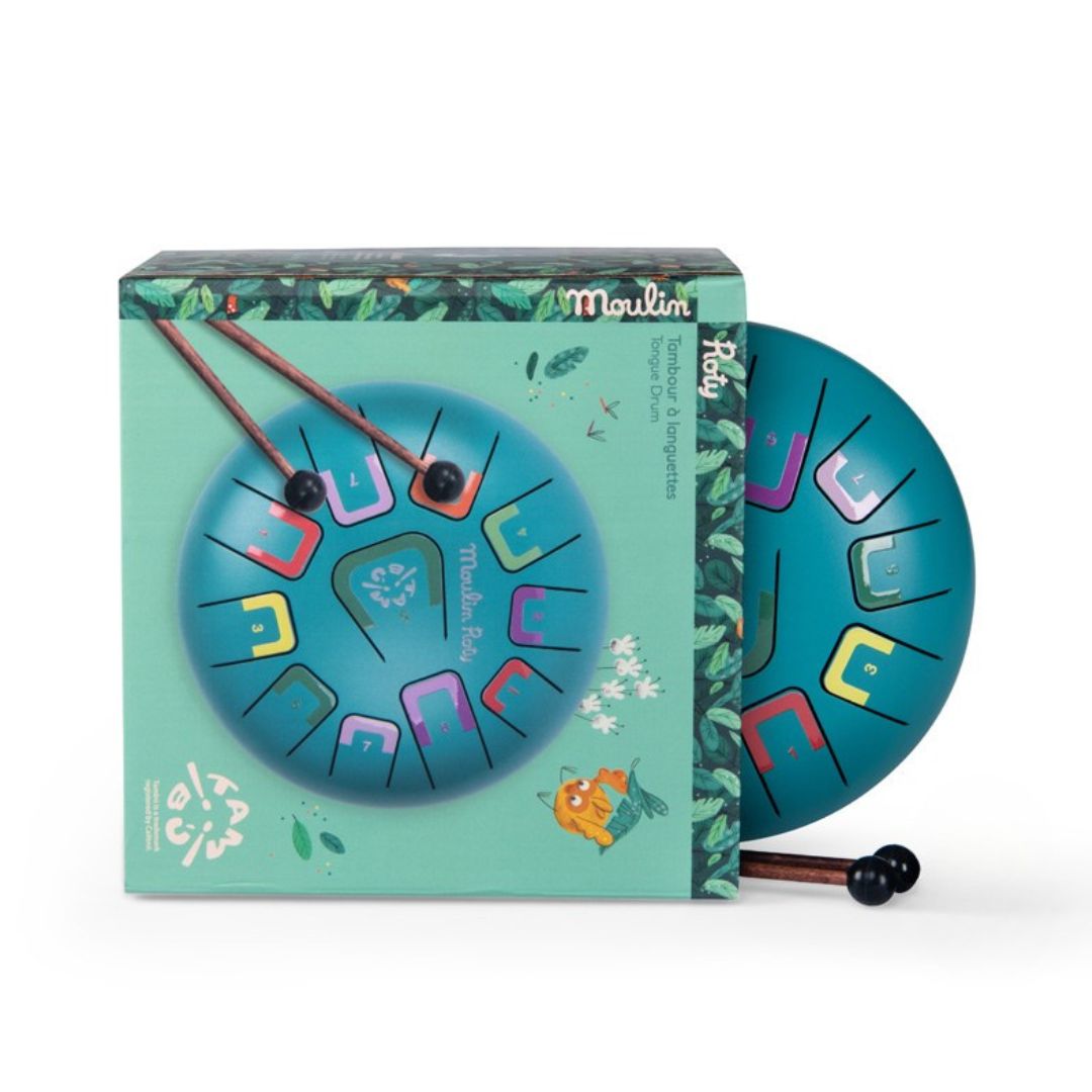 blå sansetromme med blid lyd til børn fra Moulin Roty, set foran æske, fås hos Nordic Simply