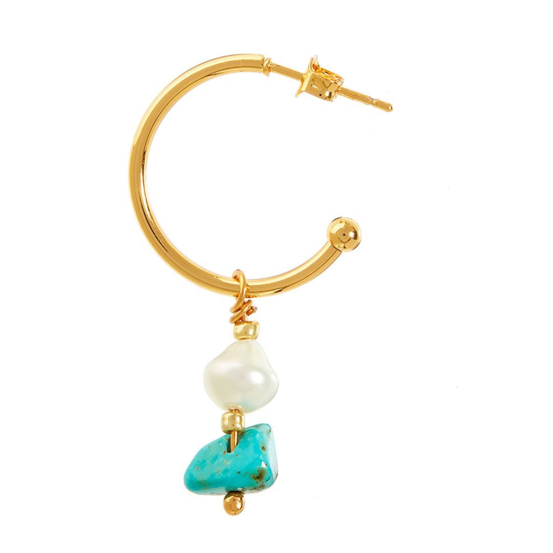 Guldørering med perlevedhæng og turkis sten, lavet med Sorbet Clouds Box, DIY smykkesæt, perfekt kreativ ting til store børn, teenagere og voksne fra danske Me & My Box fås hos Nordic Simply.