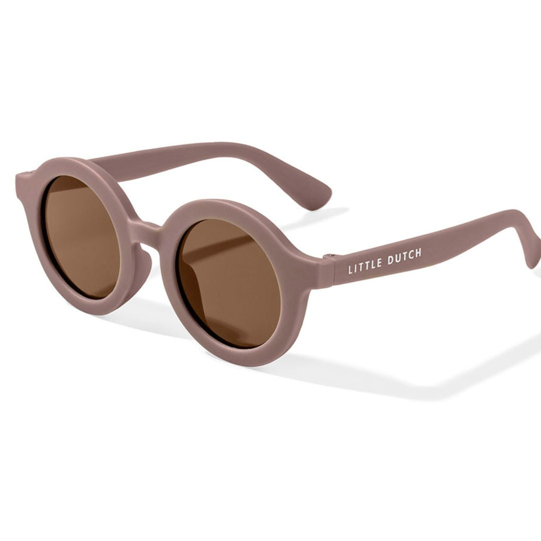 lilla solbriller til børn fra Little Dutch med UV-beskyttelse, set fra sidenfås hos Nordic Simply