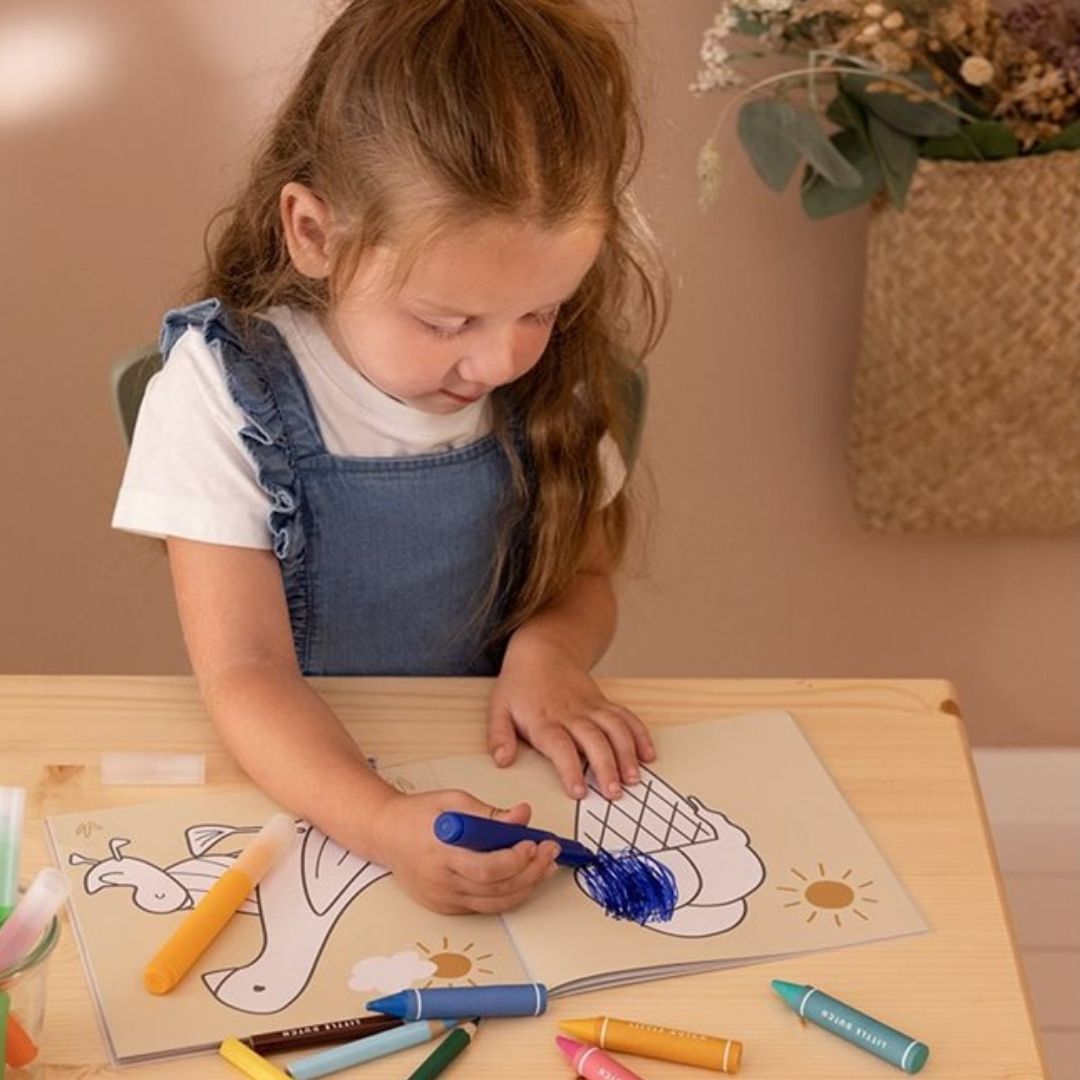 hpige tegner i tegnebog med dyr til børn fra Little Dutch, fås hos Nordic Simply