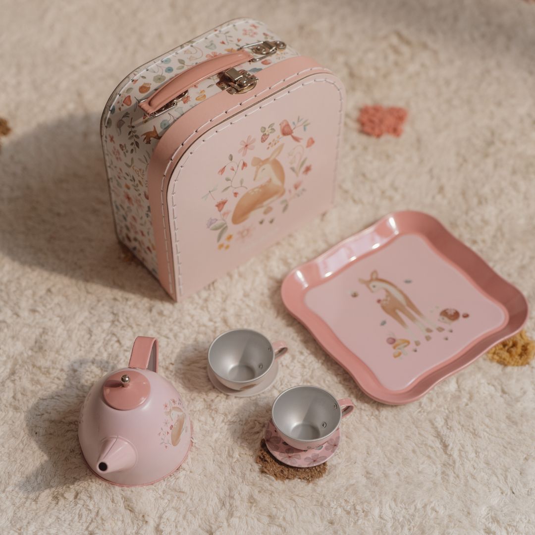Smukt rosa tesæt i kuffert til børn fra Little Dutch, ideelt til teselskab med dukker og bamser.