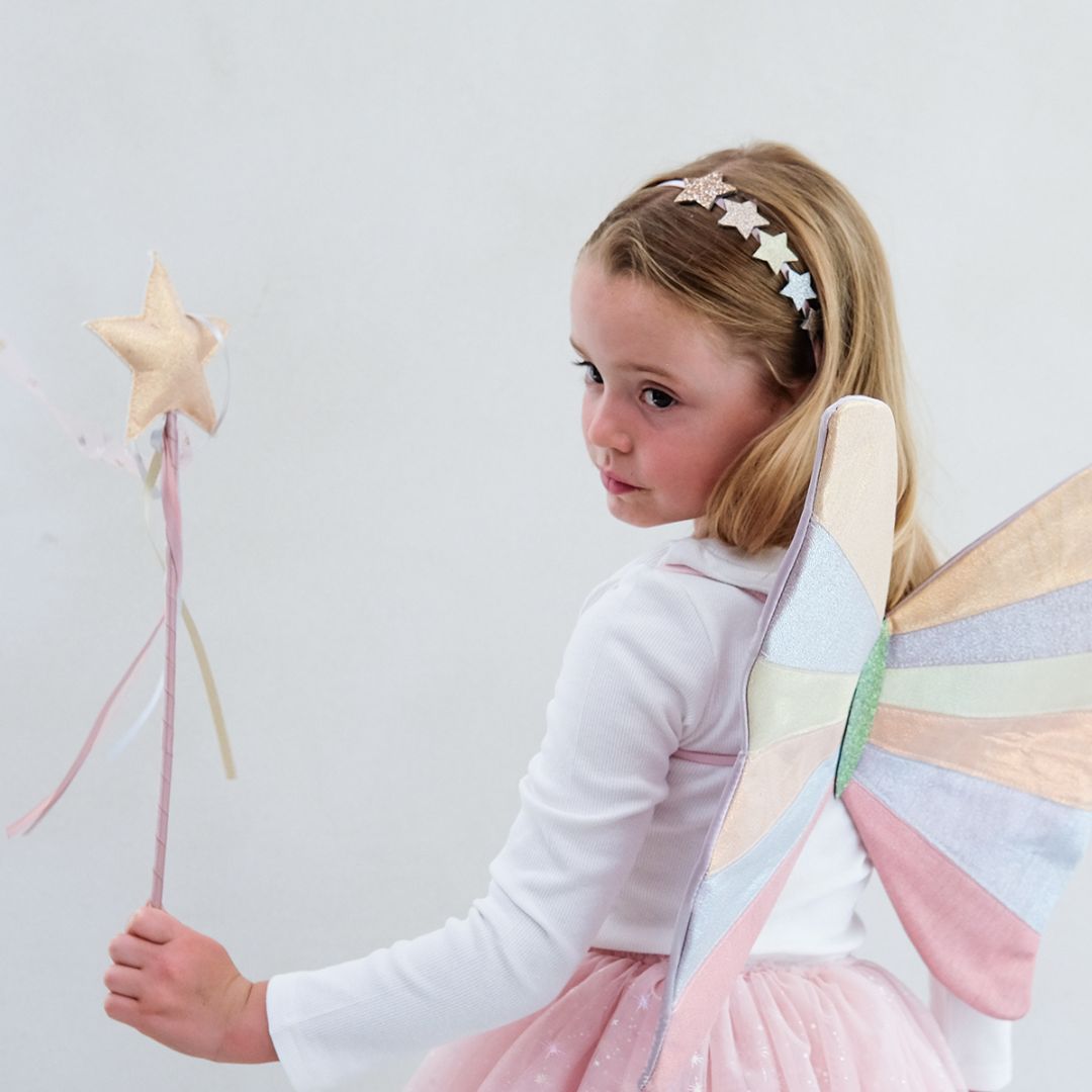 Tryllestav guld med satinbånd