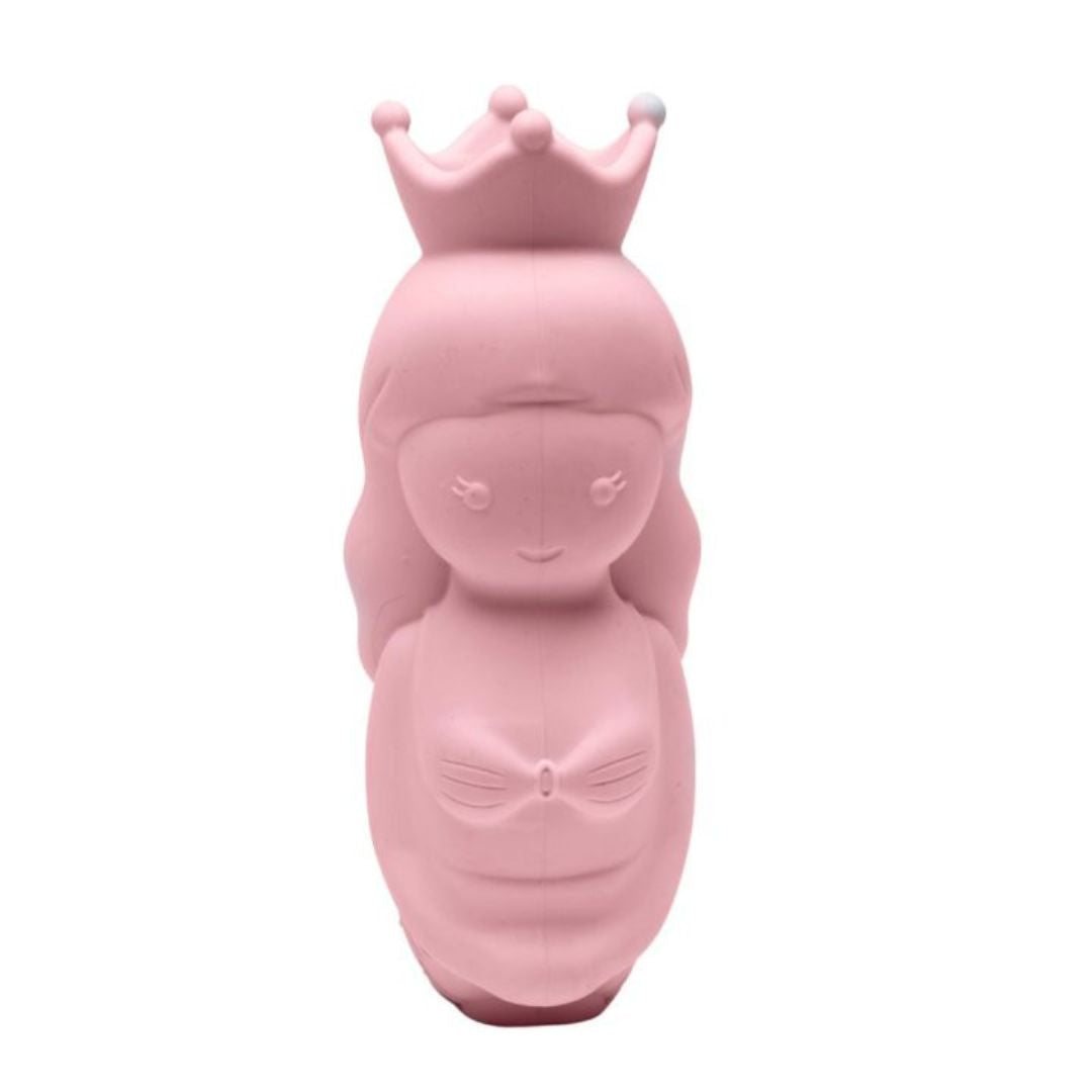 Rosa havfrue-vandkande i silikone fra Scrunch, perfekt til leg i vand og sand, set frofra, fås hos Nordic Simply