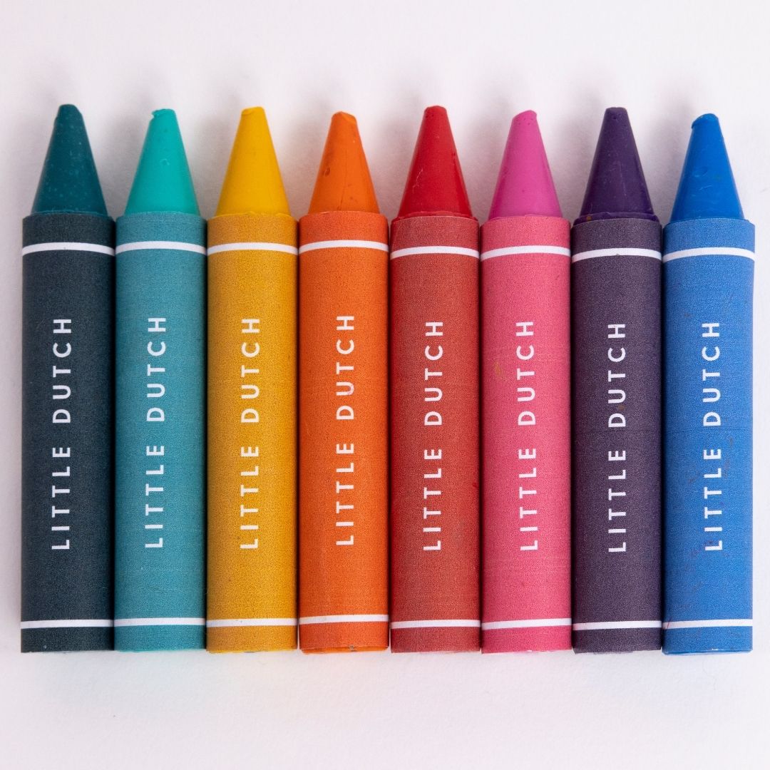 8 voksfarver i regnbuens farver, egnet til børn fra 2 år og op fra Little Dutch, fås hos Nordic Simply
