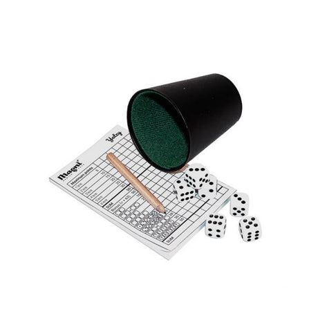 yatzyspil med små terninger, blok og sort plastik raflebæger hos Nordic Simply