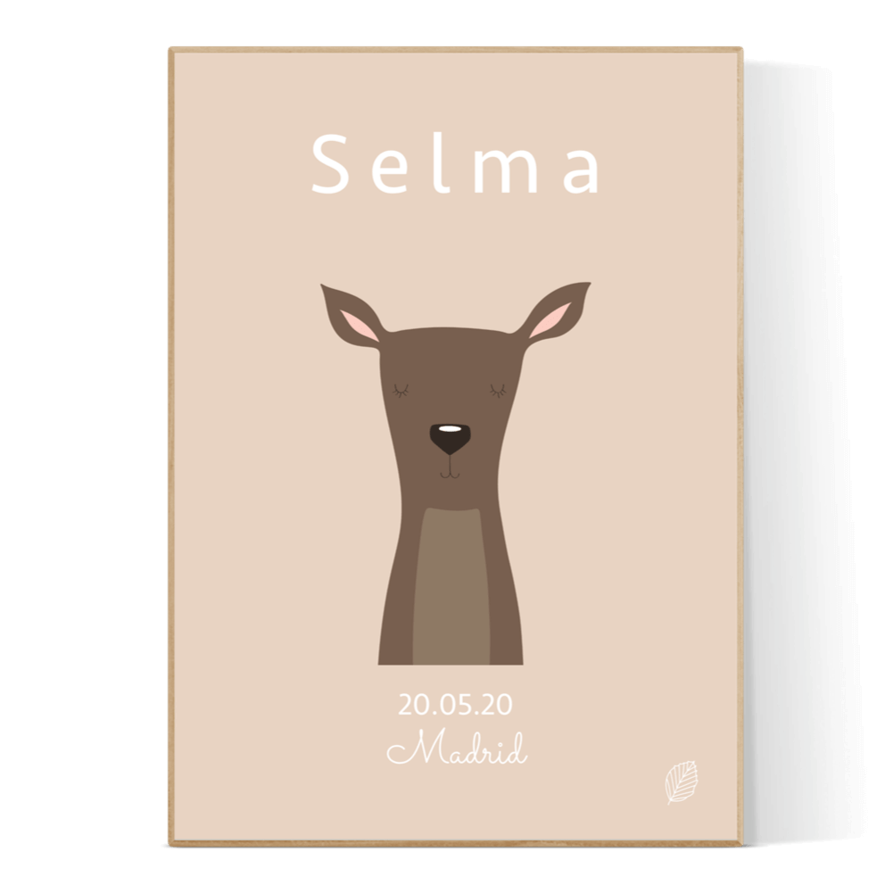 lys rosa plakat med tegning af rådyr pige, personlig plakat til barn med navn, fødselsdato og by fra nordicsimply