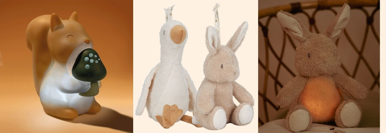 natlamer set hos danske Nordic Simply, egern med blå svamp, gås og kanin bamse med lys og lyd, find natlys hos Nordic Simply