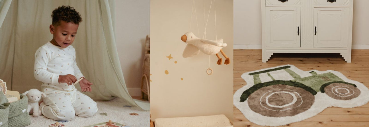 dreng i børneværelse under grøn sengehimmel, lys mobile med gås, der svæver, gultæppe med grøn traktor, dekoration til børneværelse set hos danske Nordic Simply