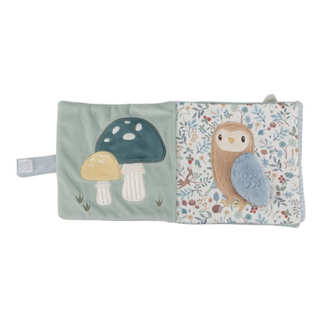 Aktivitetsbog til baby med ræv her set åbnet med svampe og uglemotiver - god til sanseleg