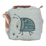 Lys blå aktivitetsterning til baby med søde motiver og forskellige teksturer til sensorisk leg.