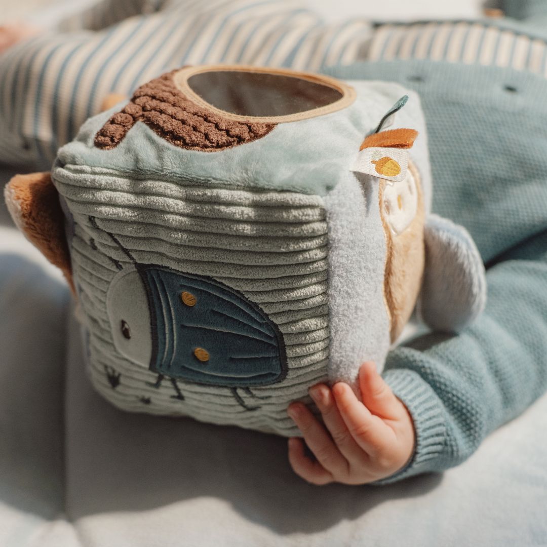 Aktivitetsterning til baby med ræv og motiver fra skoven, Forest Friends fra Little Dutch  - Blå blød terning i stof