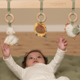 aktivitetsstativ i træ, babygym til baby fra little dutch hos nordicsimply