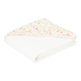 Badehåndklæde til baby i økologisk frotté med hætte, hvid med motiver fra skoven, perfekt til baby efter bad.