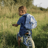 blå løbecykel til børn fra 2 til 5 år fra little dutch hos nordicsimply 