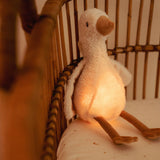 Natlys og bamse med hjertelyd - gås, sød og lysende gås med hjerte-lyd i en kurv.