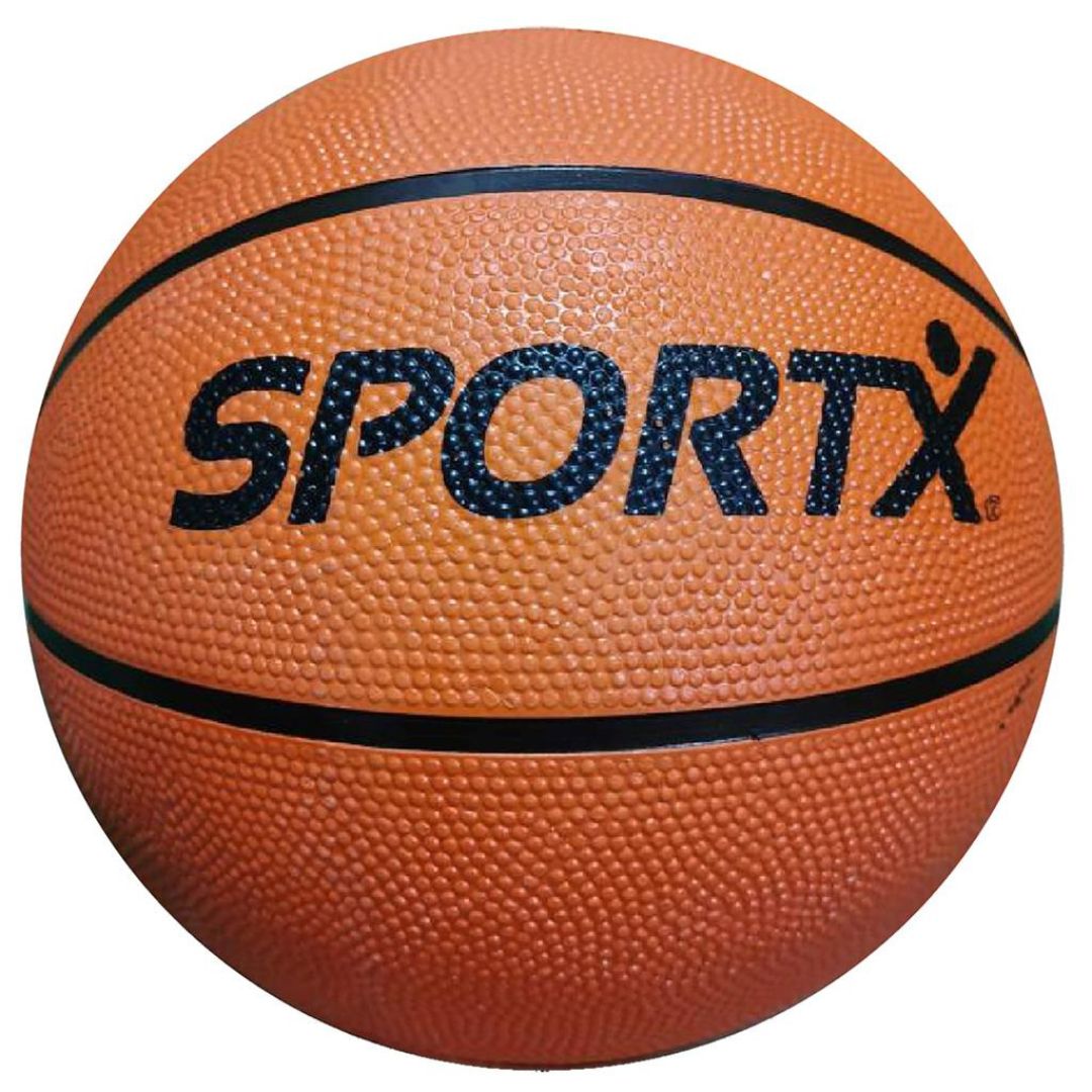 Basketball i officiel størrelse, orange med sort tekst til aktiv udeleg.