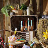 Bowling træ | Til sjove dyster - farverige trækegler i skattekiste af naturmaterialer.