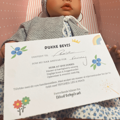 dukkebvis-adoptionskort-dukke-nordicsimply