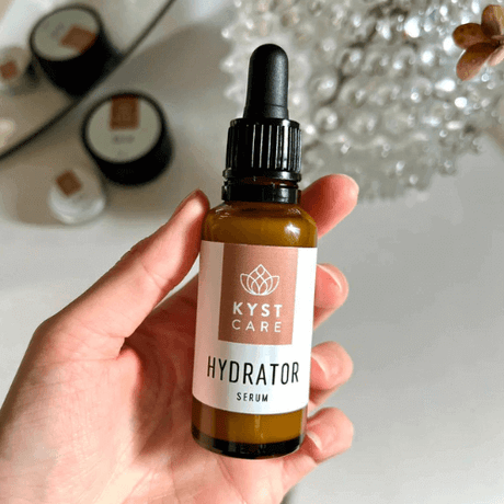 hydrator serum i lille flaske dansk hudpleje fra kyst care hos nordicsimply