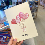 lykønskningskort A5 med motiver af rosa og røde balloner og teksten til dig, Flot dobbeltkort til mange anledninger.