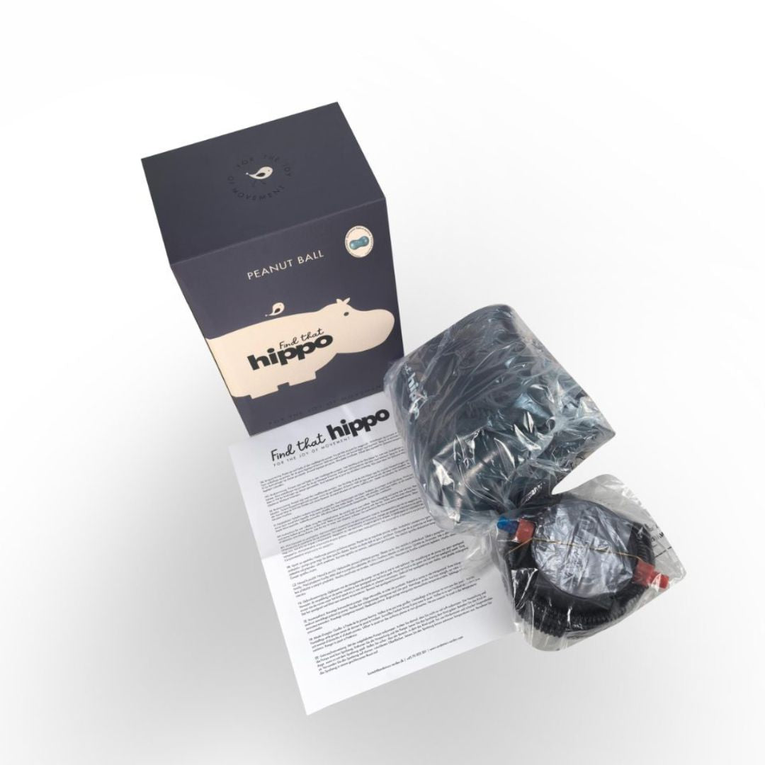 Balancebold peanut i blå, set som den kommer, i indpakning med pumpe -perfekt til tumle, sanseleg, motorisk udvikling og balance.