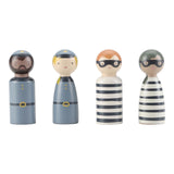 Politibil med træfigurer og hund: To politibetjente og to tyve i træ til leg.