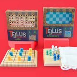 Små brætspil i træ, gode rejsespil, her ses tre på stribe, ludo, kinaskak og skak